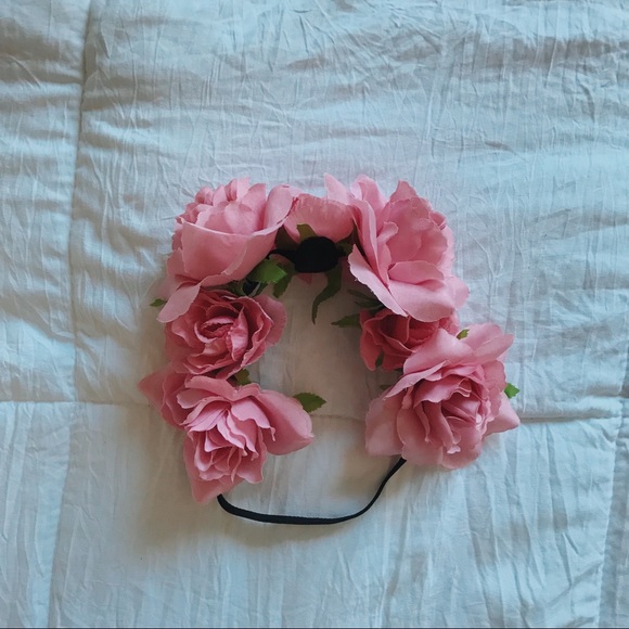 Accessories - flower crown headband 💐